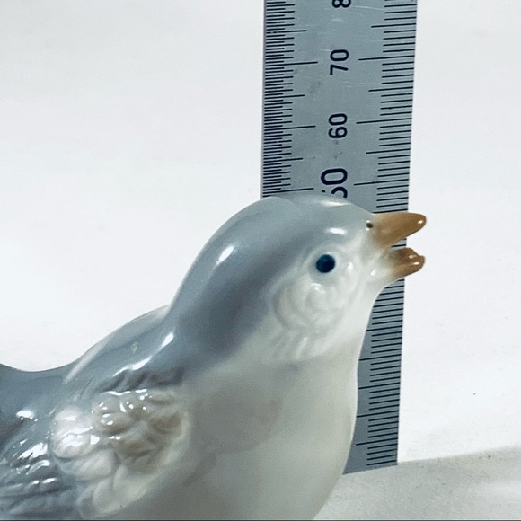 Vintage White & Grey China Bird Ornament Made In Japan - Picture 12 of 12